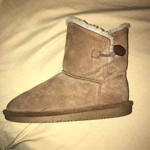 Chestnut bearpaw boots
